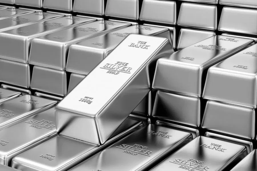 美“对等关税”重创贵金属，外盘白银崩了！多方解析避险逻辑